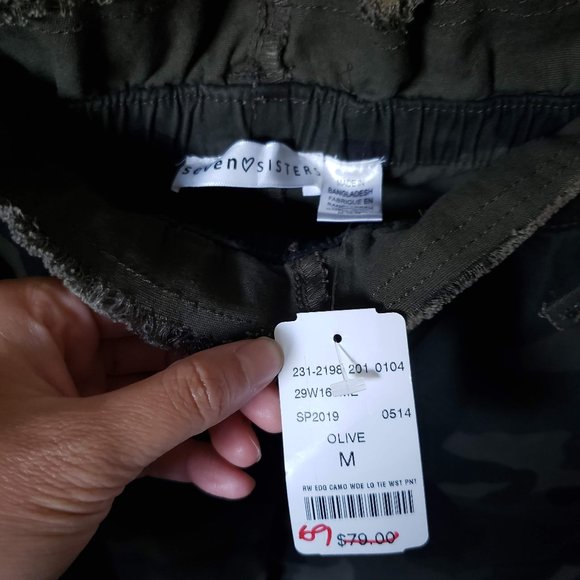 Camo pants (BNWT) - Picture 2 of 5